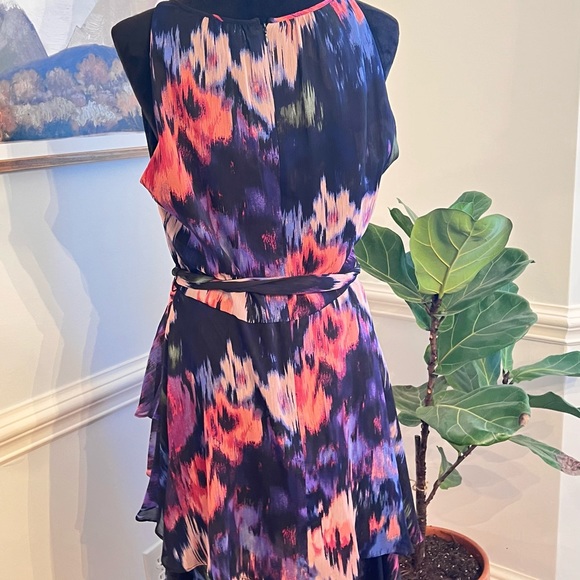Tahari dress with ruffle - Picture 2 of 5